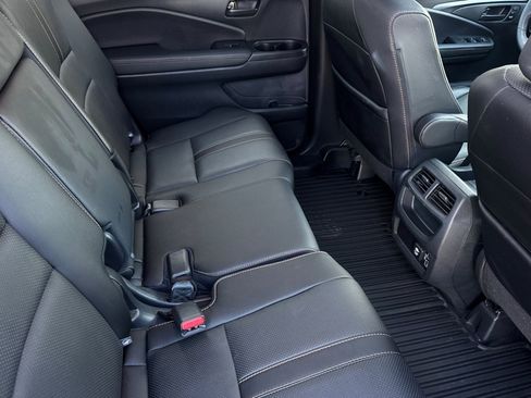 Certified 2023 Honda Passport TrailSport image 29