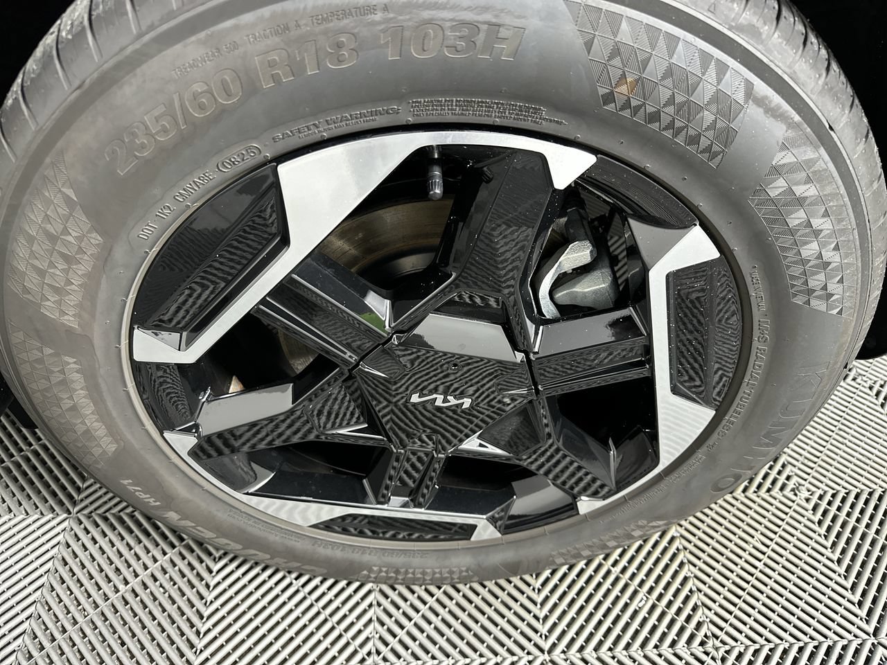 Certified 2026 Kia Sportage SX FWD image 21