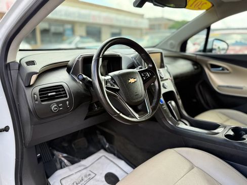 Used 2012 Chevrolet Volt Premium w/ Premium Trim Package FWD image 20
