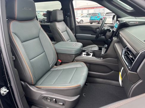 New 2026 GMC Yukon XL AT4 w/ AT4 Premium Plus Package image 12
