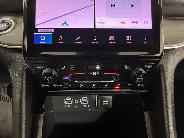 Used 2025 Jeep Grand Cherokee Limited AWD/4WD image 34