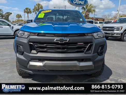 Used 2024 Chevrolet Colorado Trail Boss w/ Technology Package image 9