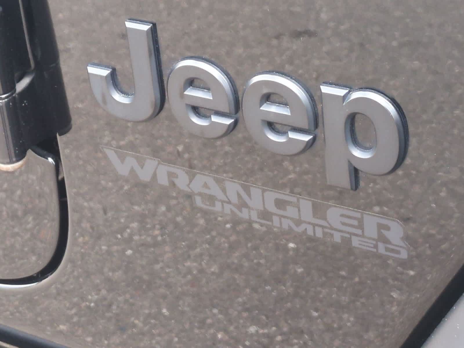 Used 2021 Jeep Wrangler Unlimited Sport AWD/4WD image 12