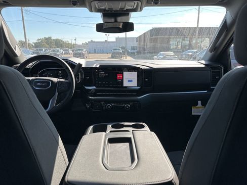 New 2025 GMC Sierra 2500 SLE w/ SLE Value Package; image 25