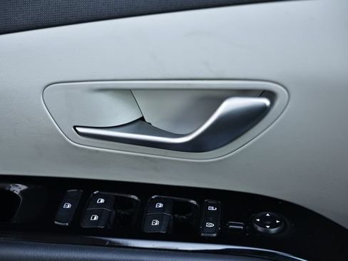 Used 2023 Hyundai Tucson SEL AWD/4WD image 16