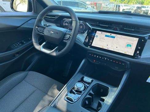 New 2026 Jeep Cherokee Laredo image 10