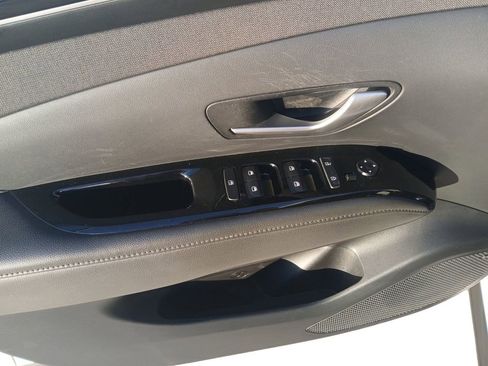 Used 2022 Hyundai Tucson Limited image 21