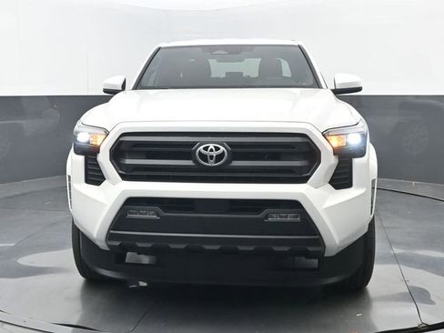 Used 2024 Toyota Tacoma SR5 image 5