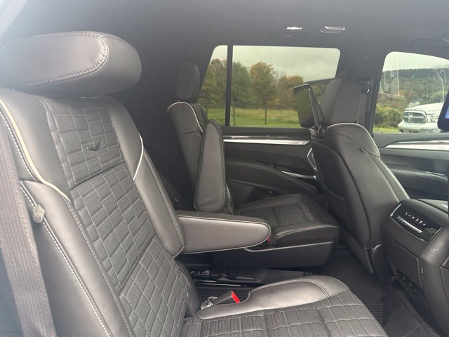 Used 2026 Cadillac Escalade V AWD/4WD image 17