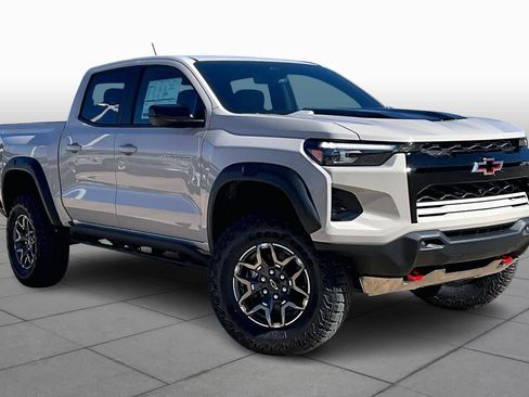 New 2026 Chevrolet Colorado ZR2 w/ Technology Package image 3