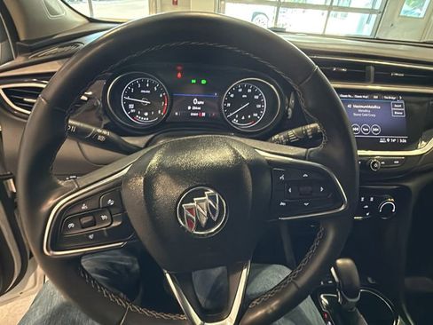 Used 2022 Buick Encore GX Preferred w/ Cold Weather Comfort Package AWD/4WD image 28