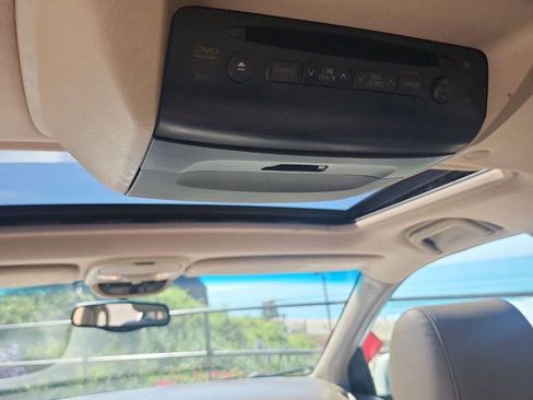 Used 2004 Toyota Sienna XLE image 6