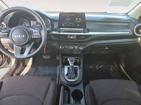 Used 2023 Kia Forte LXS image 10