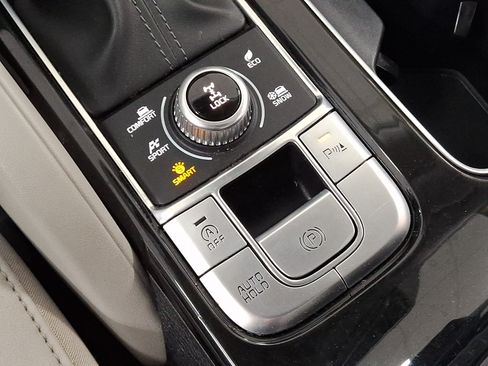 Certified 2023 Kia Telluride S w/ S Sunroof Package AWD/4WD image 24