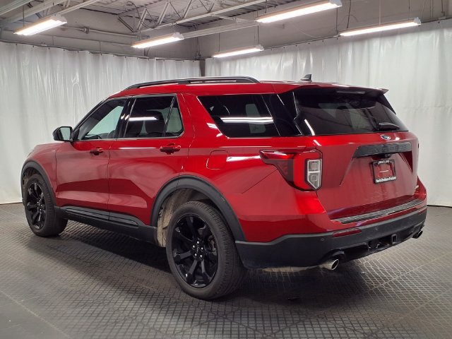Used 2023 Ford Explorer ST-Line w/ Class IV Trailer Tow Package AWD/4WD image 2