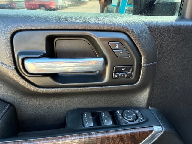Certified 2023 GMC Sierra 3500 Denali w/ Technology Package AWD/4WD image 16