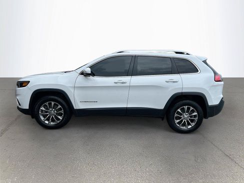 Used 2019 Jeep Cherokee Latitude Plus AWD/4WD image 7