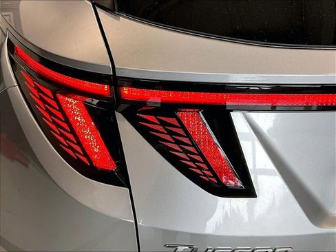 Used 2023 Hyundai Tucson Limited w/ Cargo Package image 27