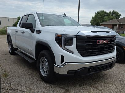 Used 2025 GMC Sierra 1500 Pro w/ Pro Value Package