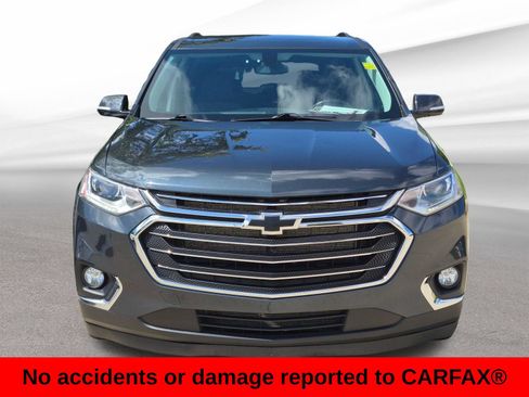 Used 2020 Chevrolet Traverse LT FWD image 3