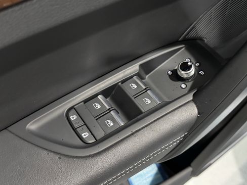 Used 2021 Audi Q5 Premium Plus w/ Premium Plus Package image 24