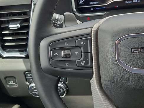 Used 2025 GMC Sierra 1500 Denali w/ Technology Package AWD/4WD image 20