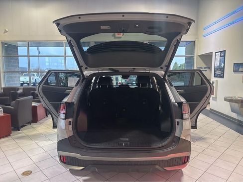 Used 2024 Kia Sportage X-Line w/ X-Line Premium Package AWD/4WD image 11