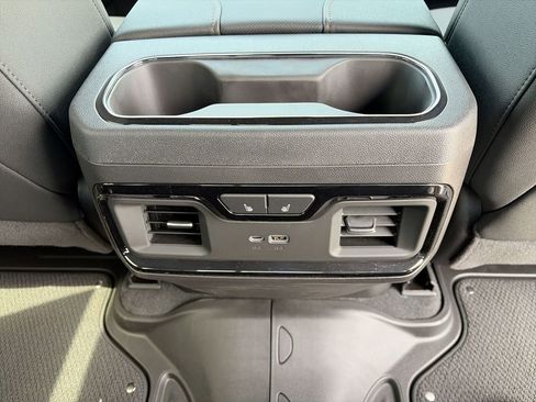 New 2026 GMC Sierra 1500 AT4 w/ AT4 Premium Package AWD/4WD image 31