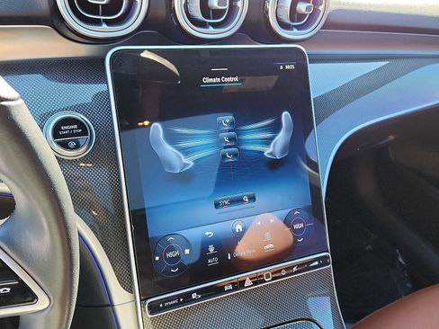 Used 2023 Mercedes-Benz C 300 4MATIC Sedan image 17