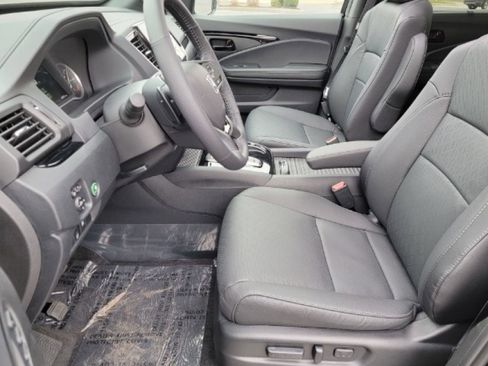 Used 2023 Honda Passport Elite image 17
