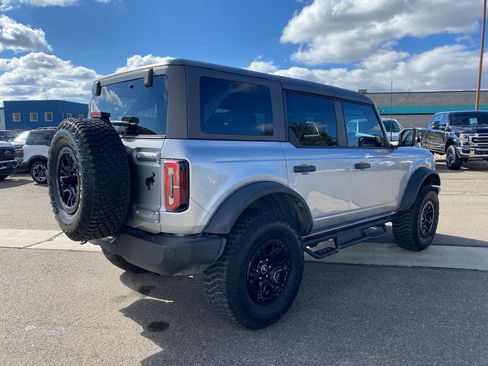 Used 2023 Ford Bronco Wildtrak image 19