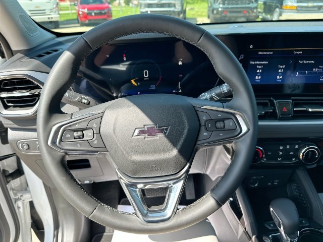New 2026 Chevrolet TrailBlazer LT w/ Midnight Edition FWD image 14