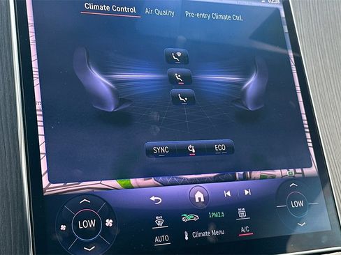 Used 2023 Mercedes-Benz EQE 500 4MATIC Sedan w/ AMG Line Exterior Package image 24