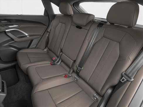 New 2026 Audi Q5 Premium Plus AWD/4WD image 9