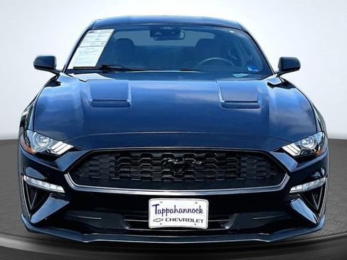 Used 2022 Ford Mustang Coupe w/ Black Accent Package RWD image 2