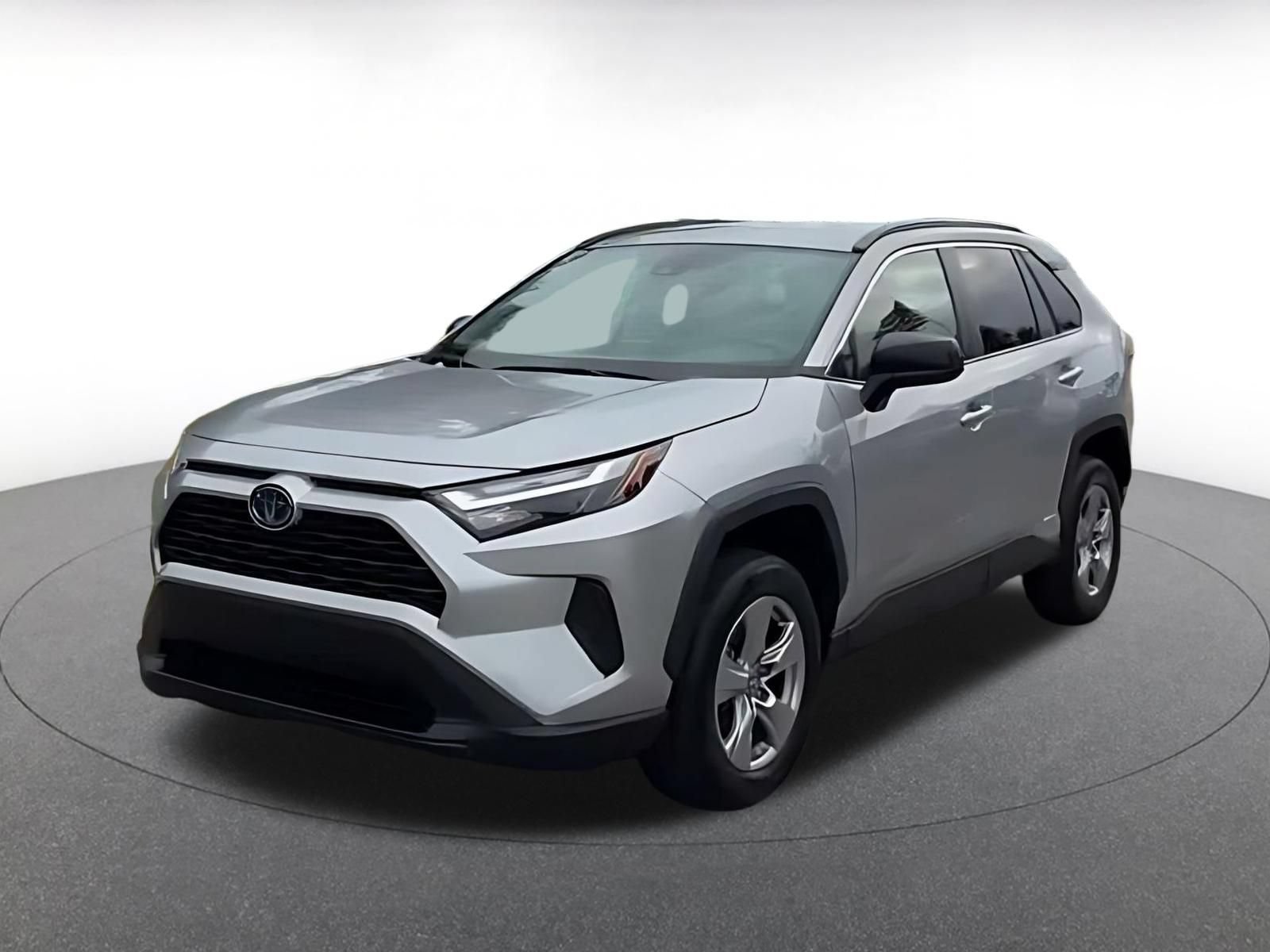 Used 2024 Toyota RAV4 LE AWD/4WD image 6