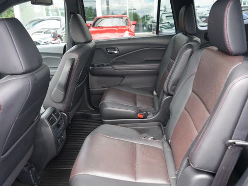 Used 2022 Honda Pilot Black Edition image 14
