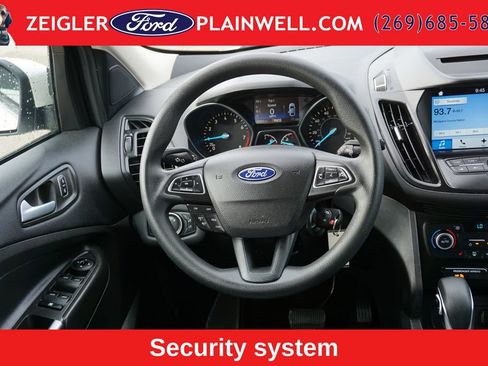 Used 2018 Ford Escape SE w/ SE Sync 3 Package AWD/4WD image 13