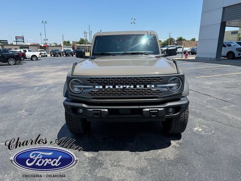 Used 2025 Ford Bronco Badlands AWD/4WD image 8