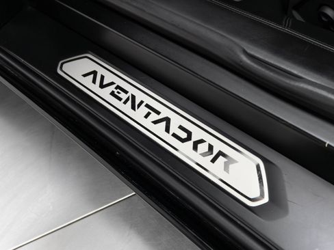 Used 2015 Lamborghini Aventador LP 700-4 AWD/4WD image 58