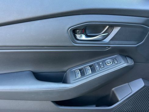 Used 2025 Honda Accord Sport image 9