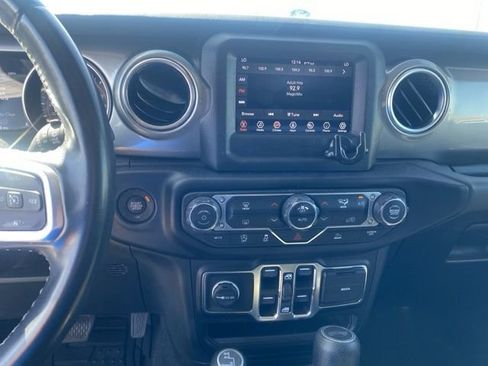 Used 2021 Jeep Wrangler Unlimited Sahara image 11