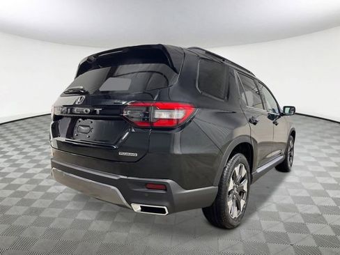 New 2026 Honda Pilot Touring image 7