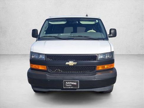 Used 2022 Chevrolet Express 3500 LS image 2