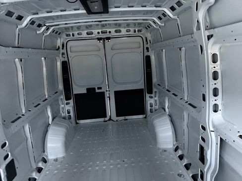 New 2026 RAM ProMaster 2500 w/ Premium Convenience Group image 25