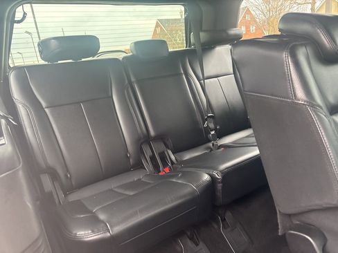 Used 2019 Ford Expedition XLT w/ Equipment Group 201A AWD/4WD image 21