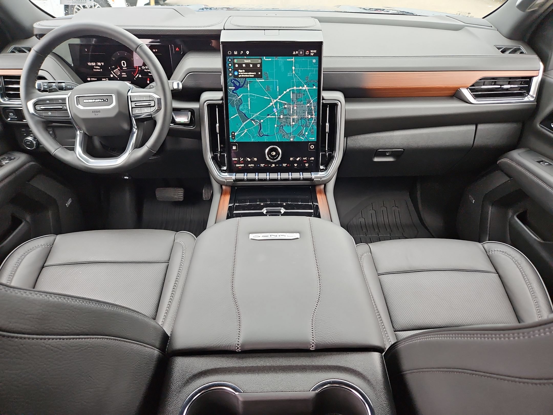 Used 2026 GMC Yukon Denali w/ Sun & Power Step Package AWD/4WD image 15
