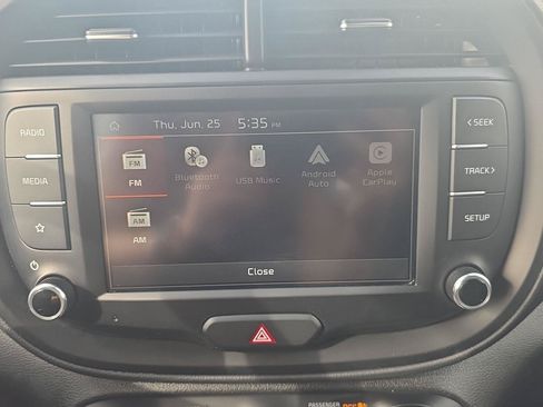 Used 2025 Kia Soul LX FWD image 22