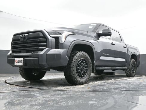 Used 2025 Toyota Tundra SR5 image 42