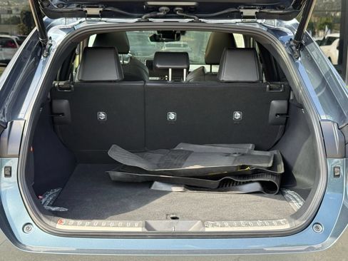 Used 2023 Toyota Venza Limited AWD/4WD image 16